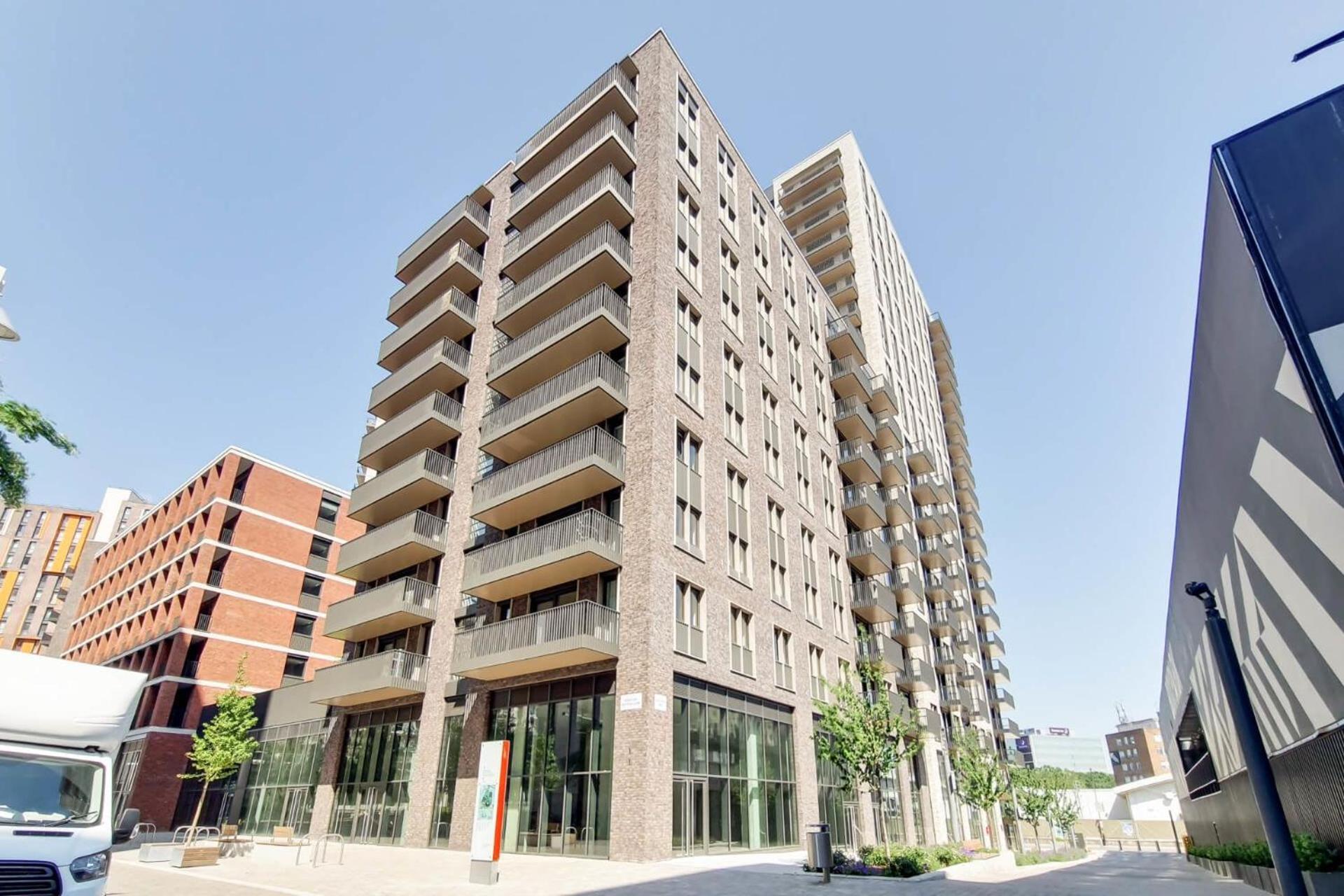 Botanical-Inspired Apartments At Repton Gardens Right In The Heart Of Wembley Park Londyn Zewnętrze zdjęcie