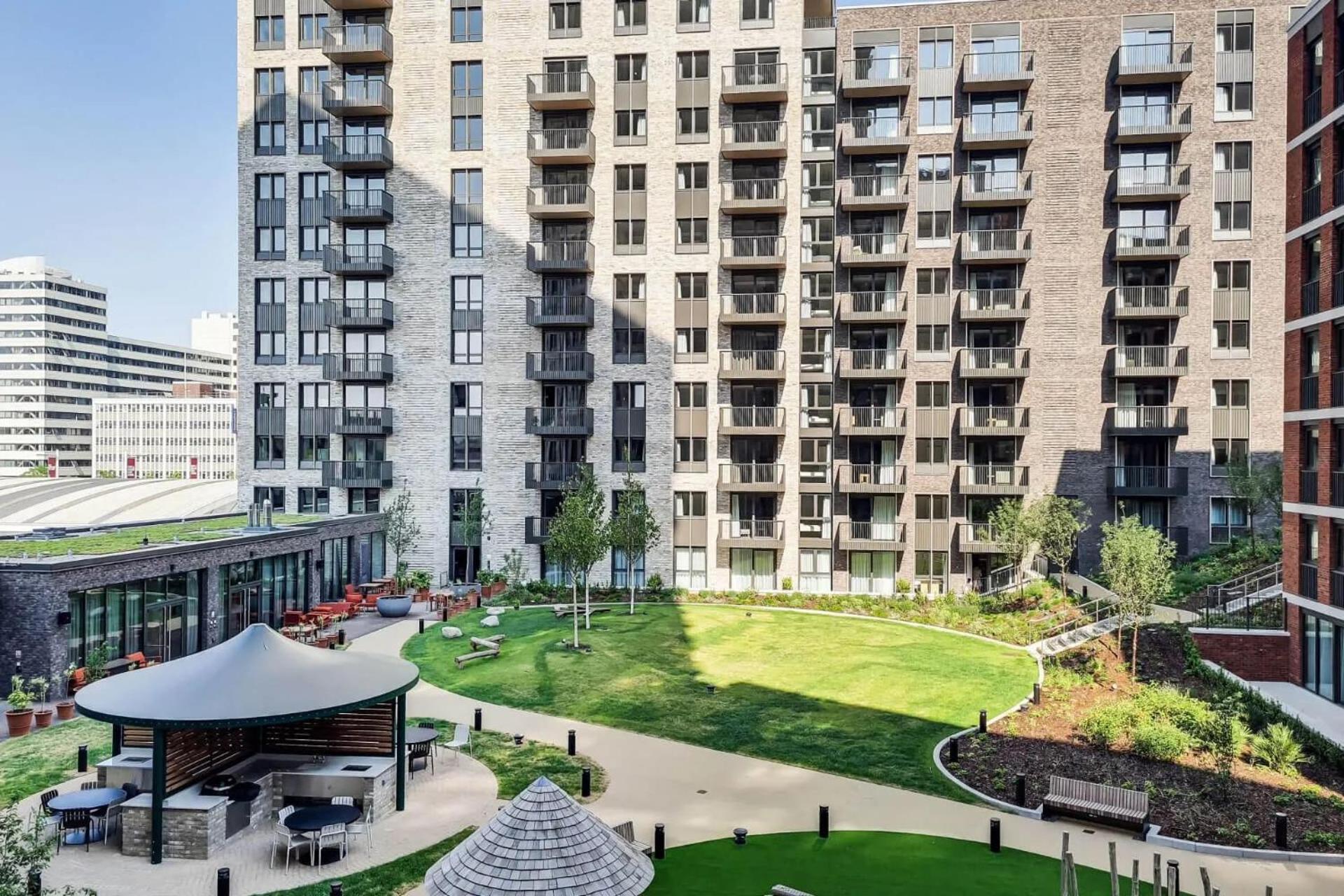 Botanical-Inspired Apartments At Repton Gardens Right In The Heart Of Wembley Park Londyn Zewnętrze zdjęcie